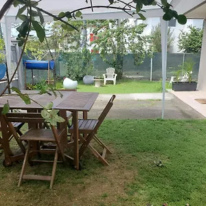 Studio En Rez-De Jardin Clos Proche De L'Aeroport Et Des Commodites Appartement